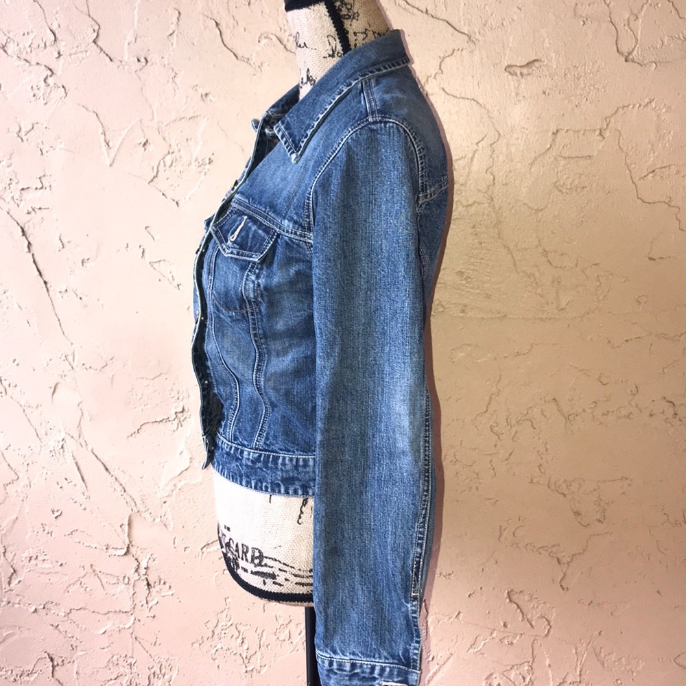 🎊HOST PICK 🎊Gap Cropped Jean Jacket - Picture 3 of 7